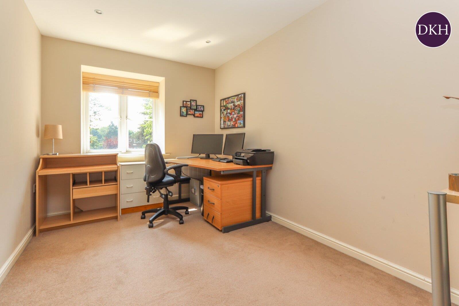Property Image f832647d-4fe6-4f68-9c91-43599ee203c6