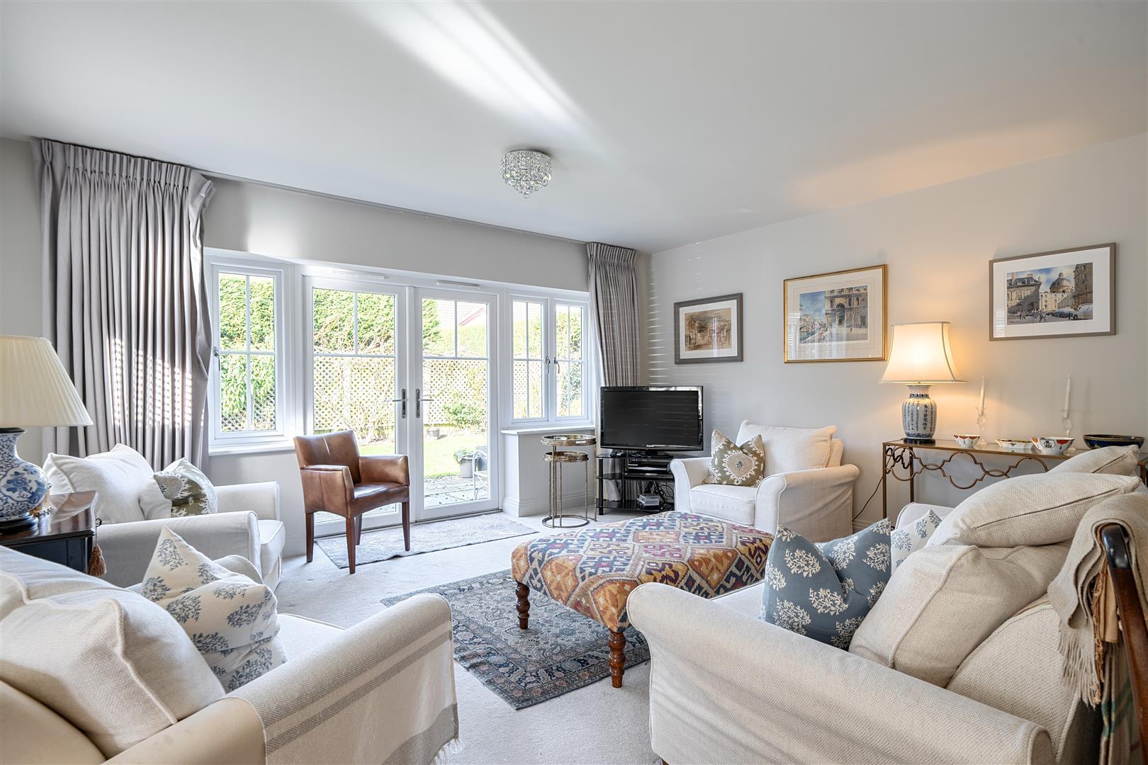 Property Image f84b642a-75cb-499d-91da-96af13bb9416