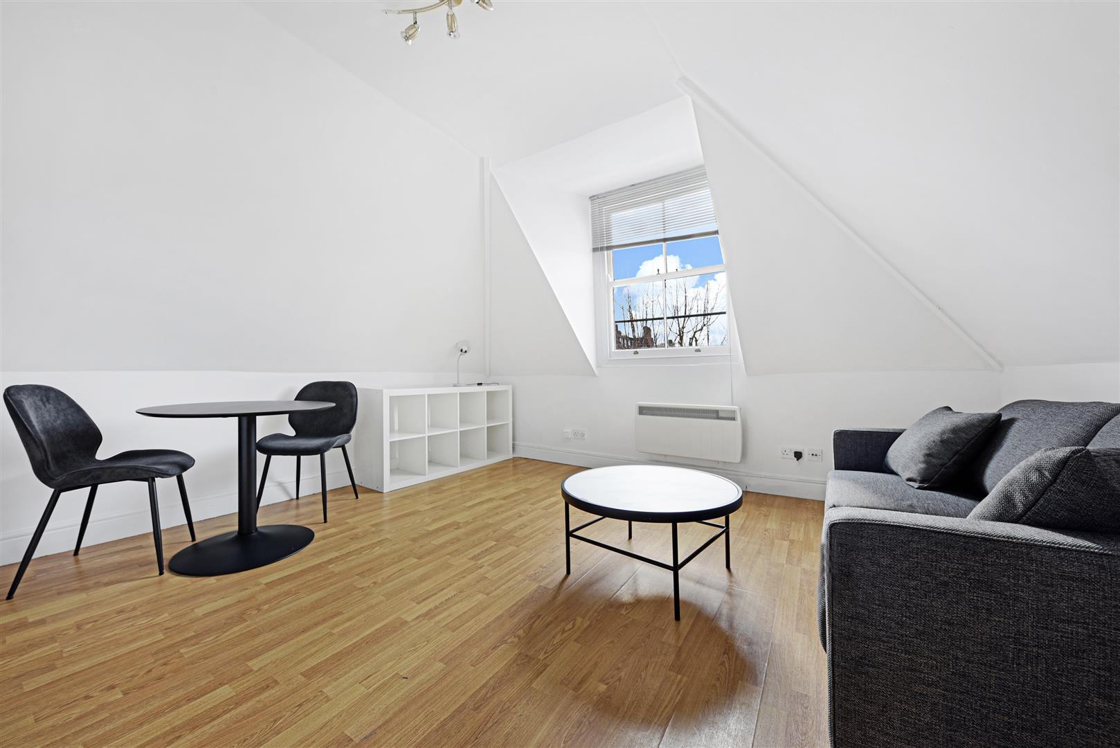 Property Image f8518885-9230-41f1-a8d3-6542e9c46a75