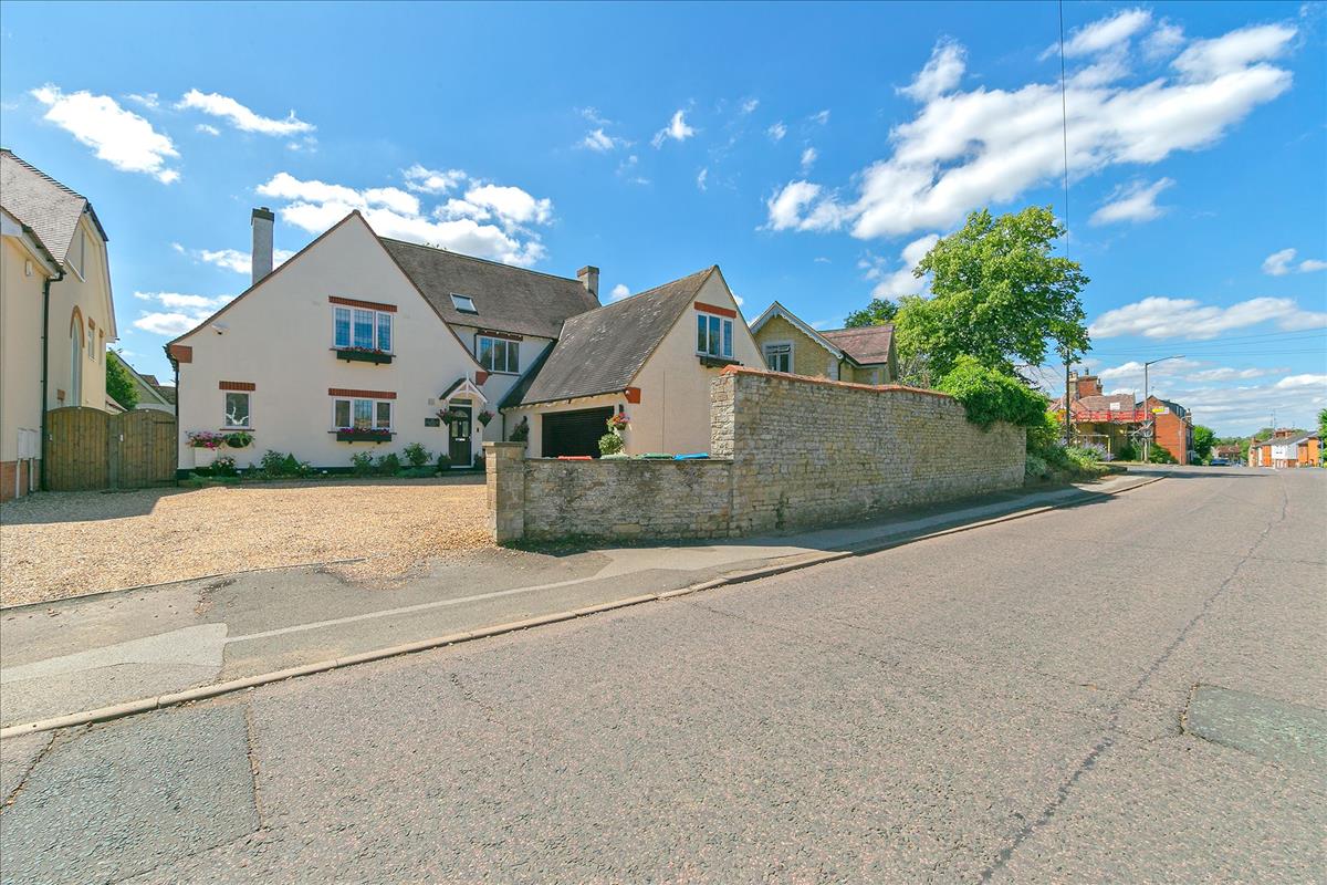 Property Image f8537025-c5bf-4f1e-ad05-7cd45d4d0c5d