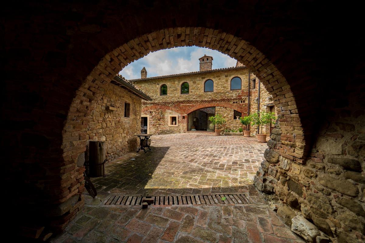 Property Image f8617e73-485c-4ef5-a6ee-701b8384e837