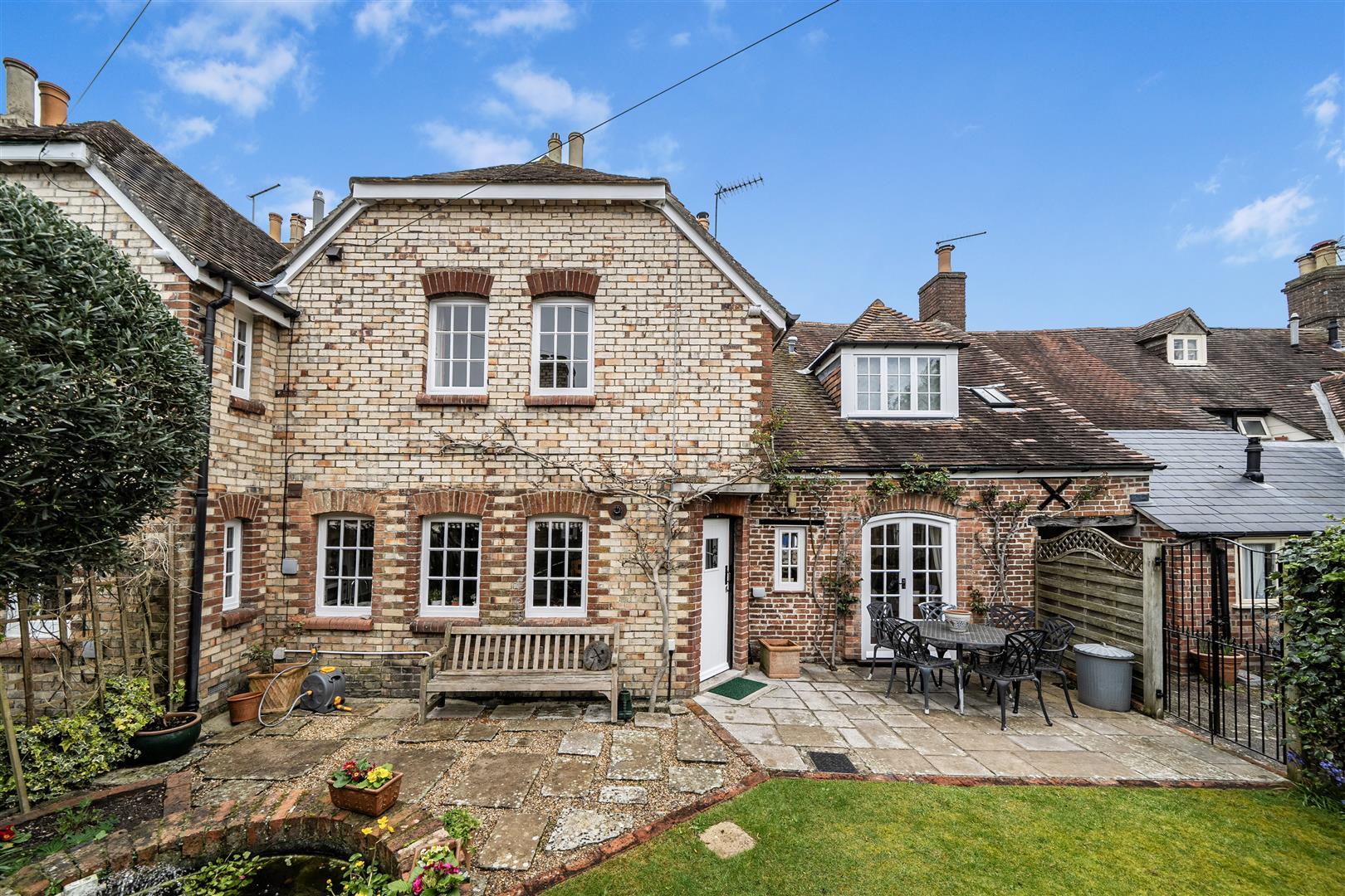 Property Image f87b0109-8b2f-4243-a5ec-ca8047836621