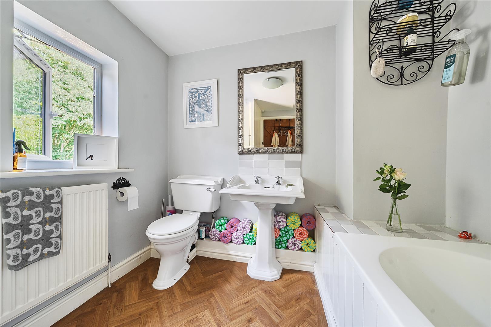 Property Image f87e9b42-1a3b-49bc-b2e4-ba35b535b2cf