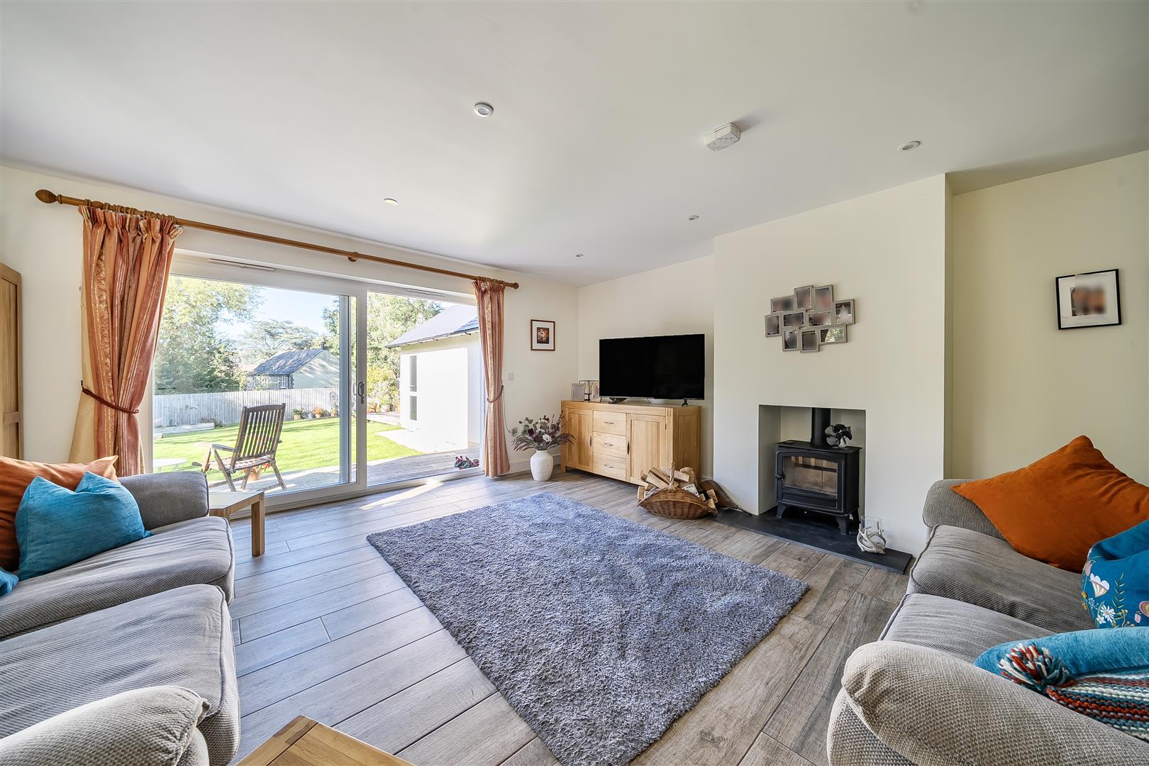 Property Image f88f21c6-f279-4c97-b152-b30e6082f8a3
