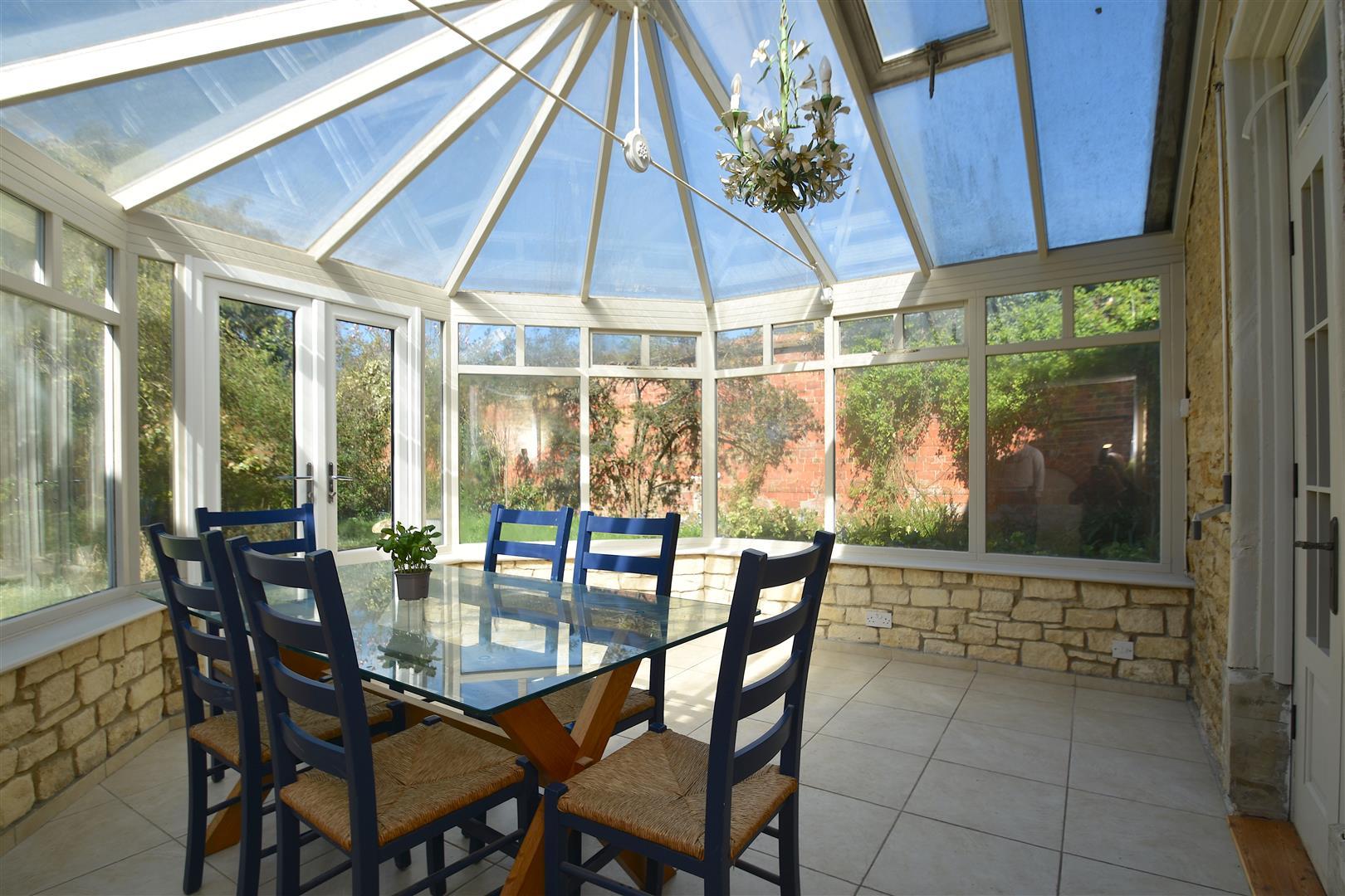 Property Image f896bb37-3452-424b-afad-09dbb37a5c63