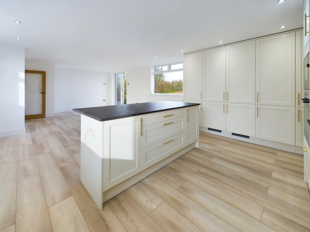 Property Image f897e53c-0e62-40c8-8ef6-3ddf19479fa1