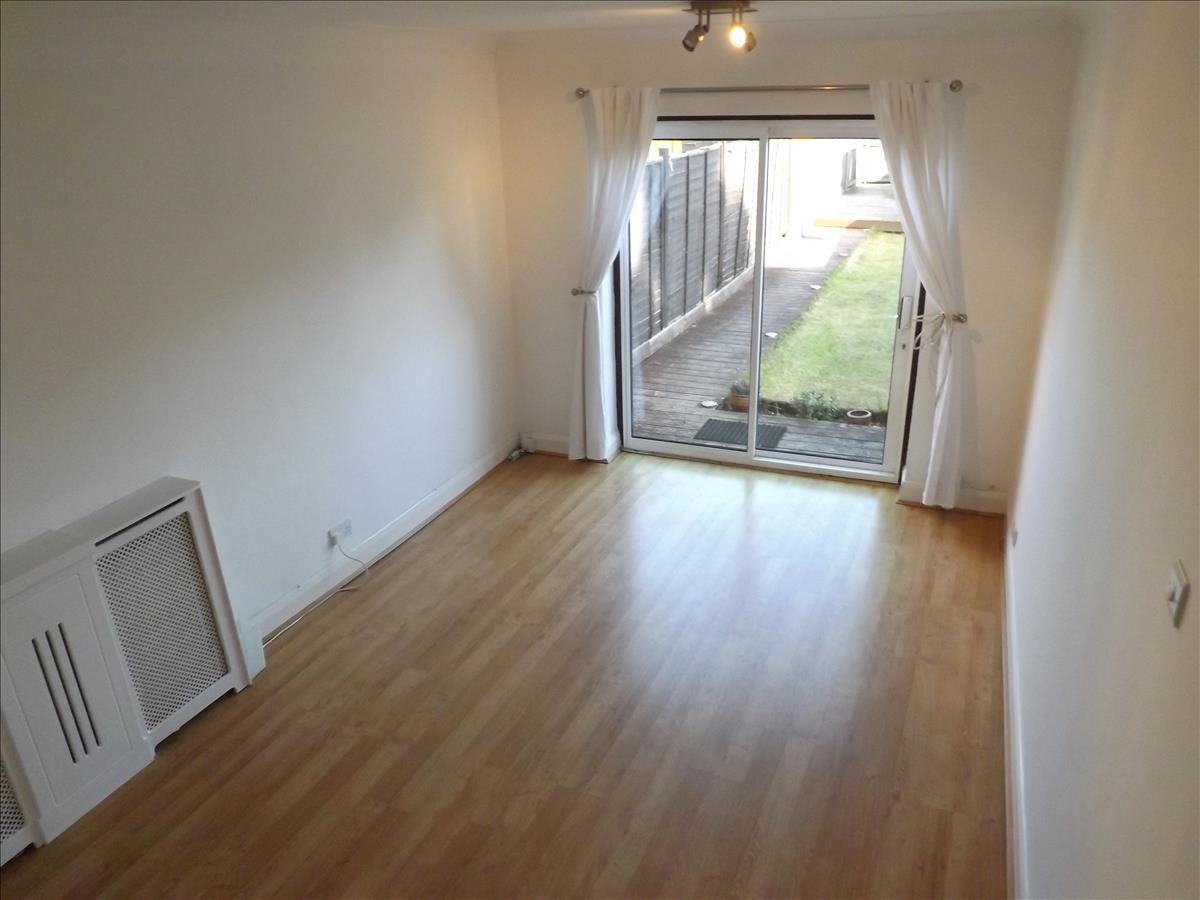 Property Image f8afd4c0-fef2-41e6-b49c-0d02586c2b2c