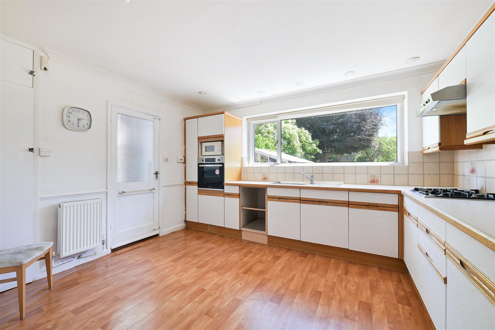 Property Image f8c72033-9fdd-499e-903d-f44c757b9afa