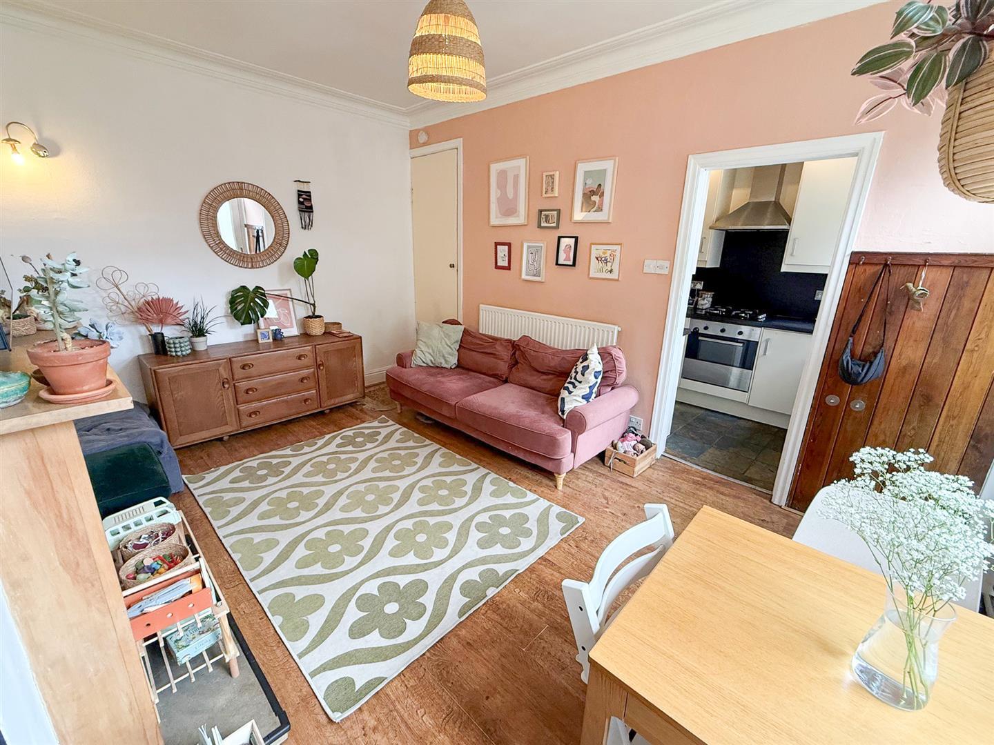 Property Image f8d6bcb0-d15f-43c3-ae4d-2203001d73a5