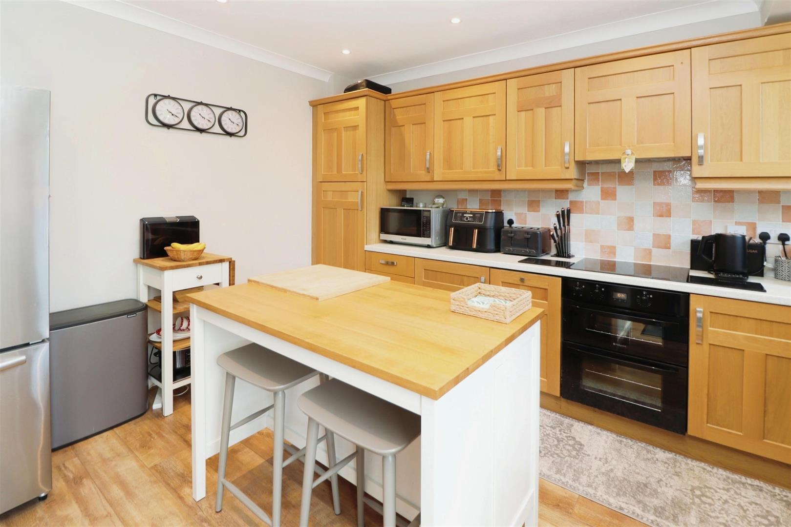 Property Image f8dca46a-bfe7-4bb4-8783-5e5e1fdb48a5