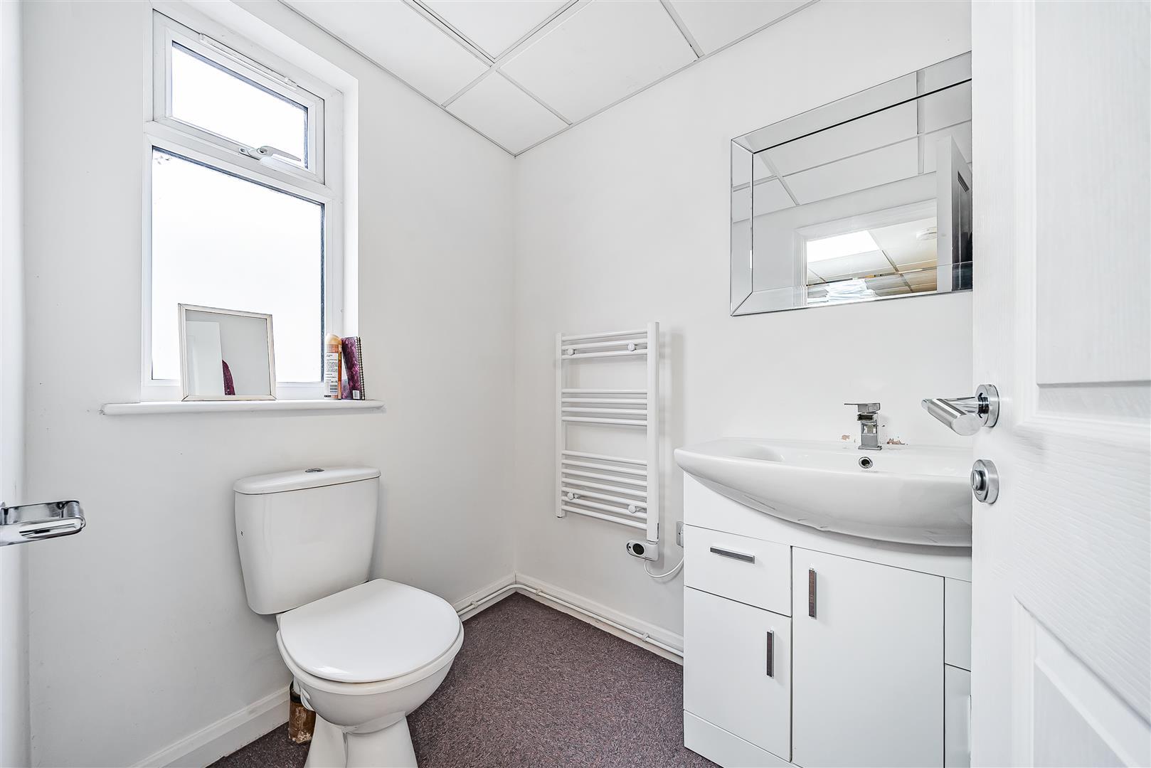 Property Image f8ddd5bc-8c83-4fc4-871d-69436e5b6790