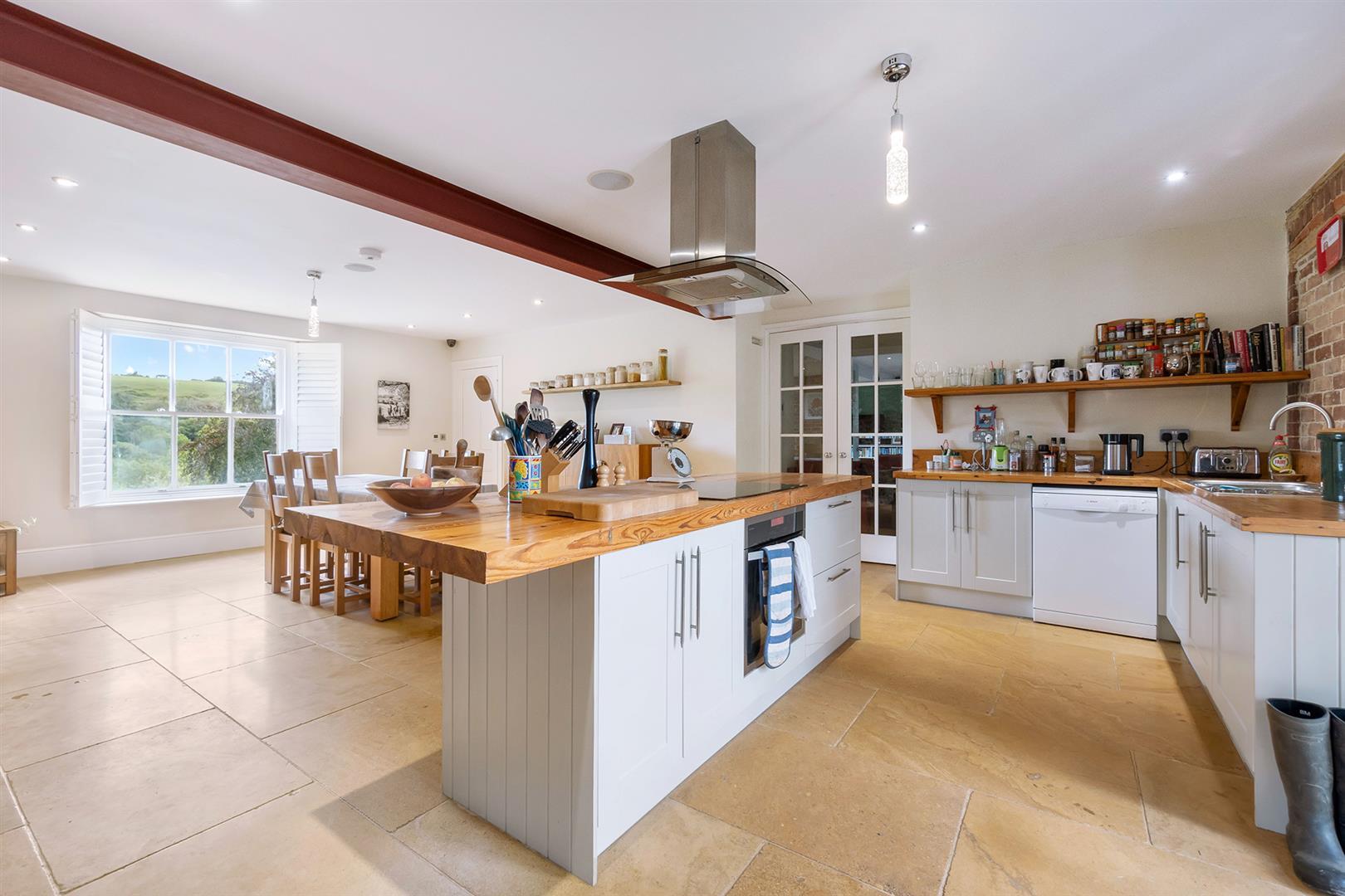 Property Image f8eccd07-e935-489a-8058-803cf718b8be