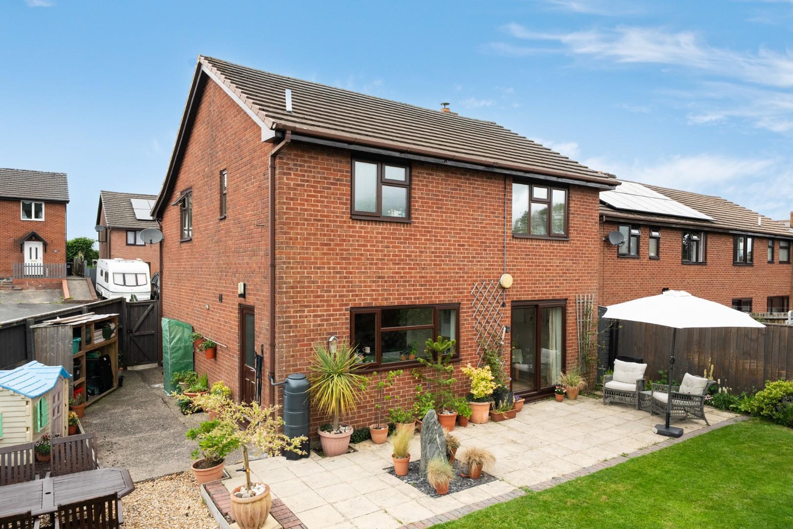 Property Image f8eddaaa-d0d8-4043-9790-b8f95e442cb1