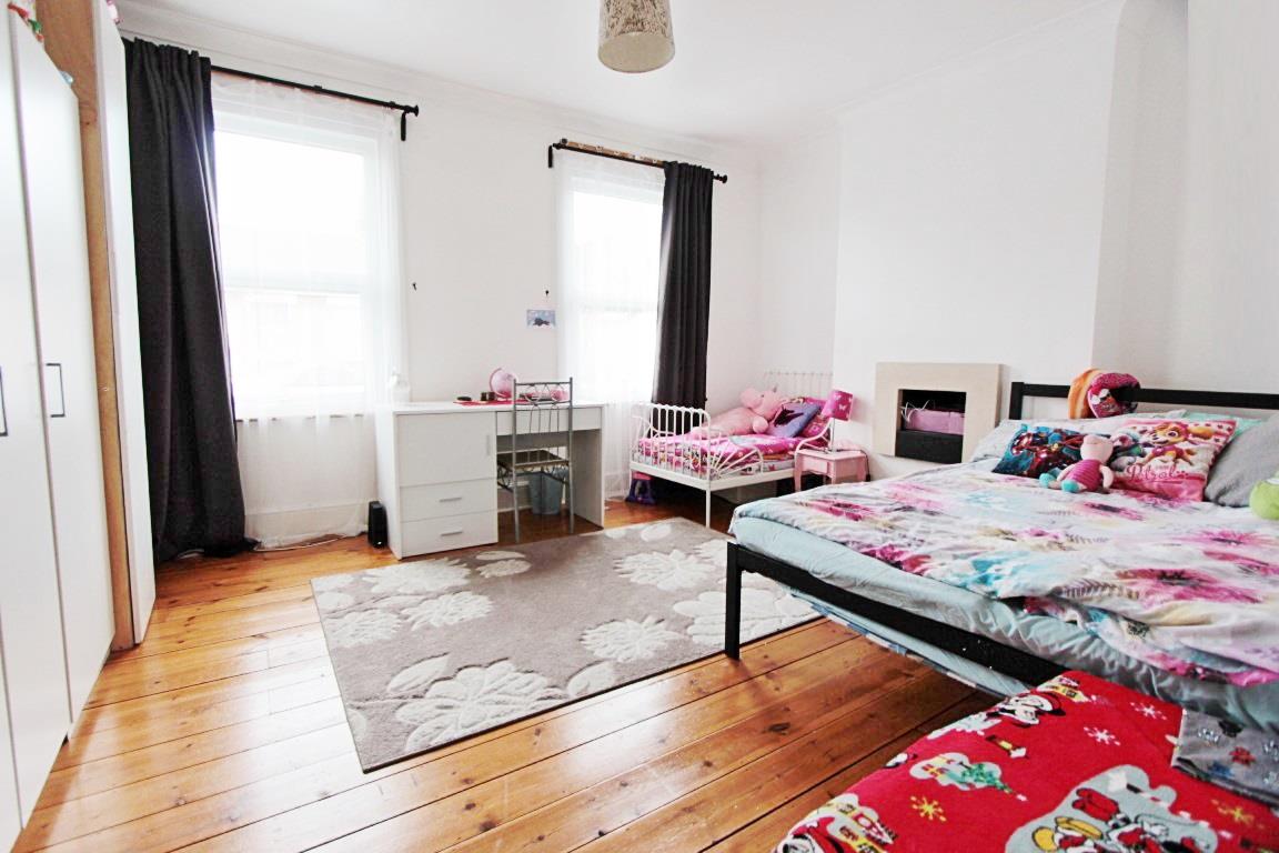 Property Image f8ede63d-a2ac-4529-9b46-0323bb73a606