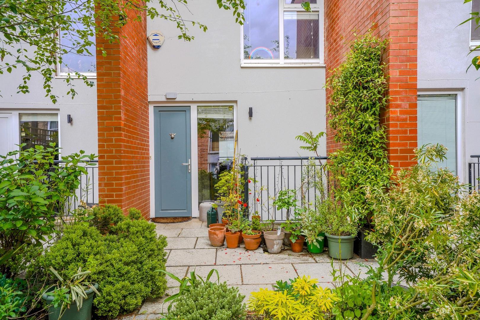 Property Image f9075446-fa27-40eb-9c16-7bb3e362713d
