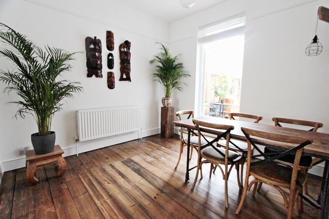 Property Image f911fc02-c184-4da7-8e44-70231bca19e3