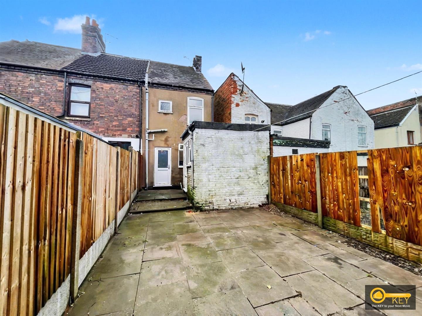 Property Image f91fedb2-156e-492f-8dcd-00252f03606e