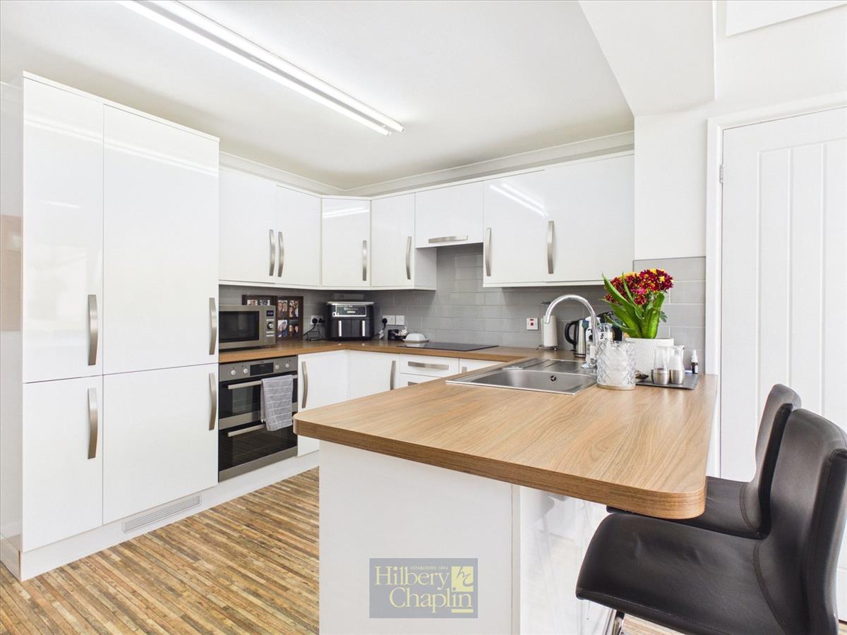 Property Image f9229ce7-1dff-45fd-8e4d-8658a3683a6a