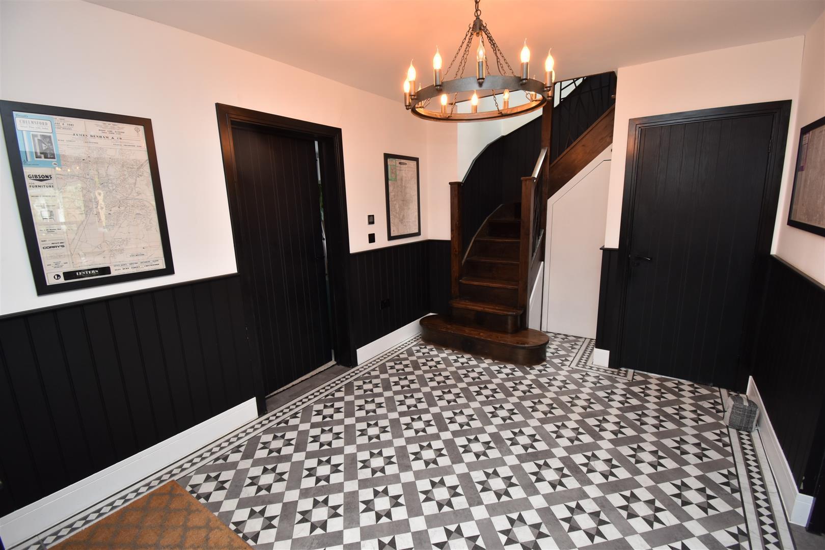Property Image f9296d86-9305-4700-a186-35052ee054ab