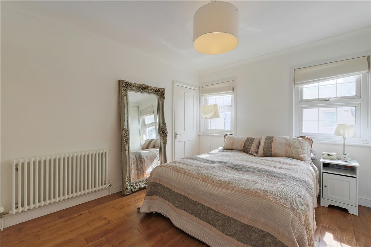 Property Image f92ba180-2cdb-4887-aff5-85ddd527ea15