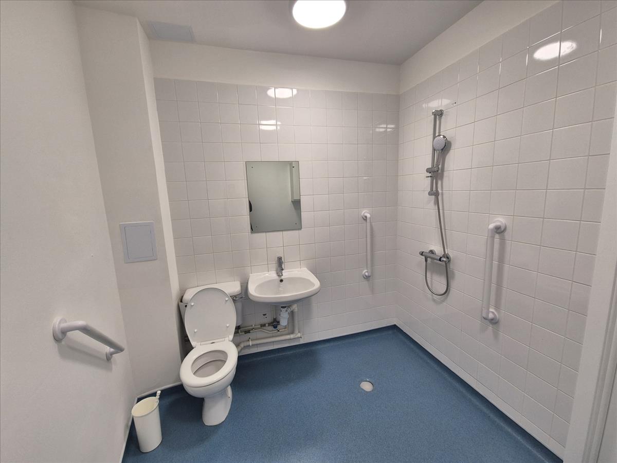 Property Image f9318d21-6442-4128-827b-63644a3e682e