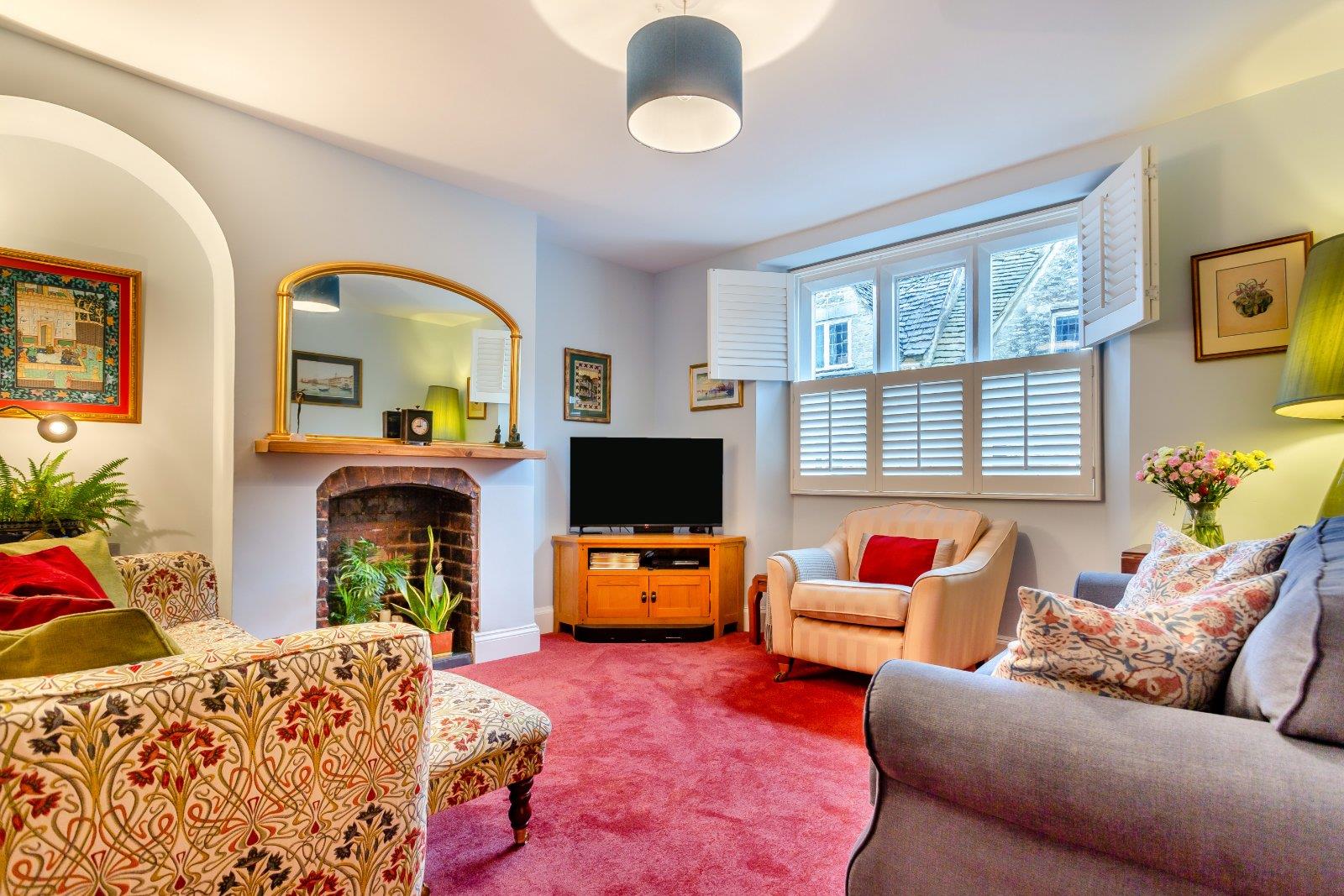 Property Image f9396a68-2e1f-492a-b51e-369c83cf0371