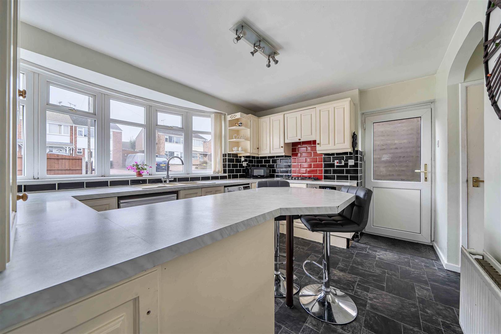 Property Image f9504be3-9b34-46ca-9b34-7364ba5ebb60