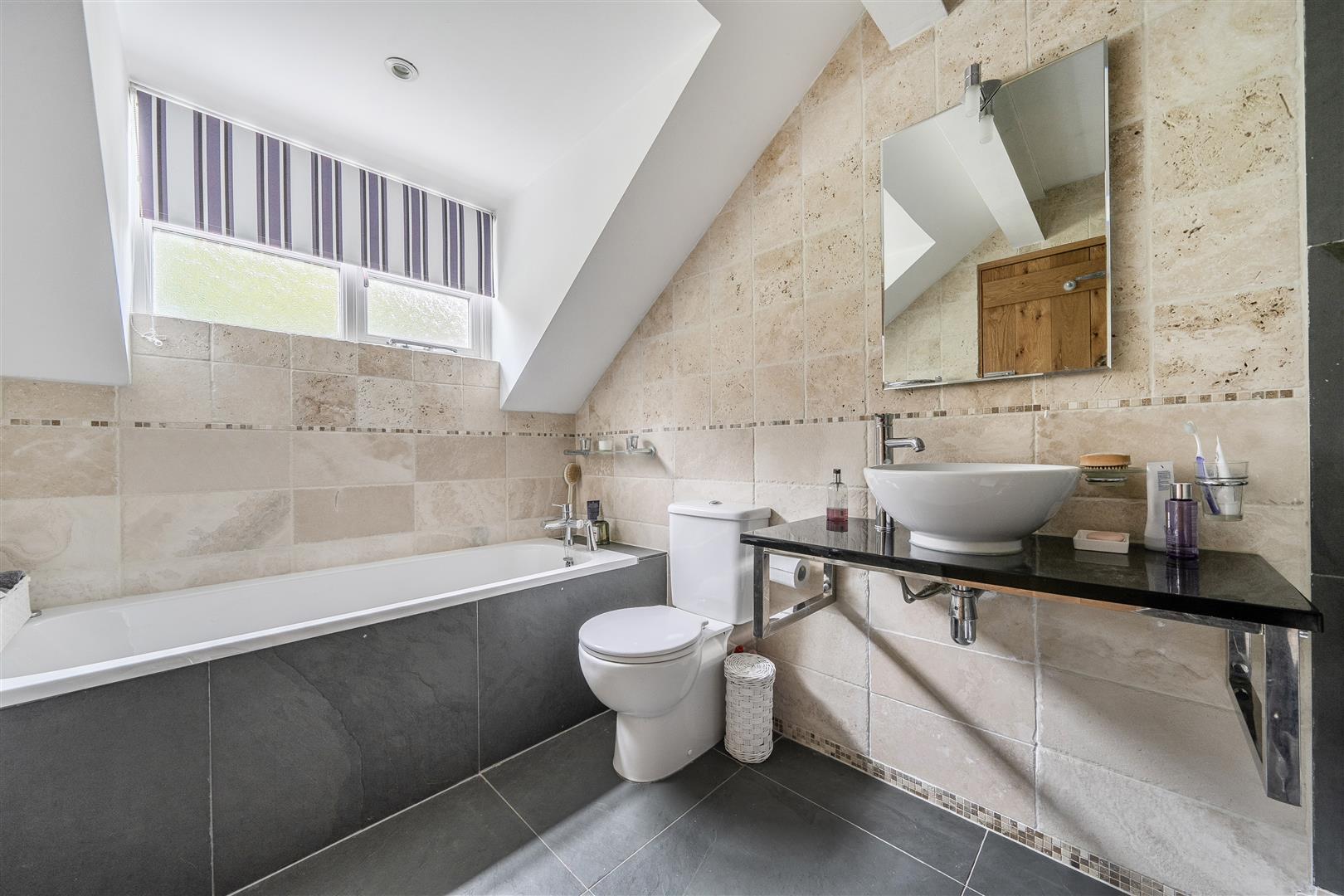 Property Image f95629bd-474e-4c96-b187-7bc5bacf82b6