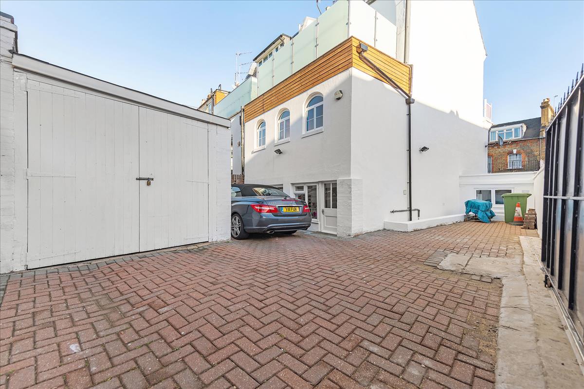 Property Image f95d420b-04f0-42c6-b184-3c1ee9cc00be