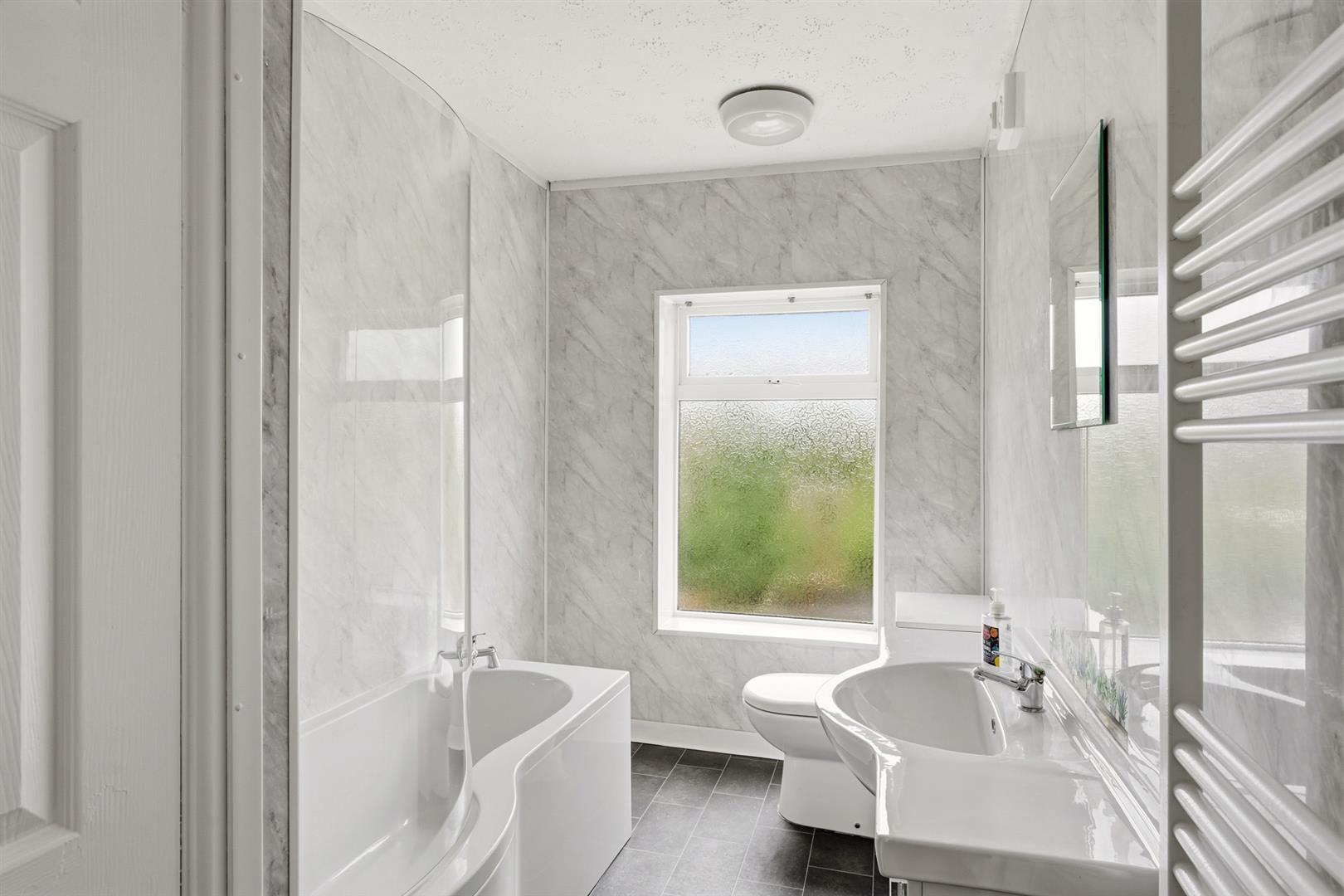 Property Image f974624a-024e-4cc3-b5d0-135d711bdc19