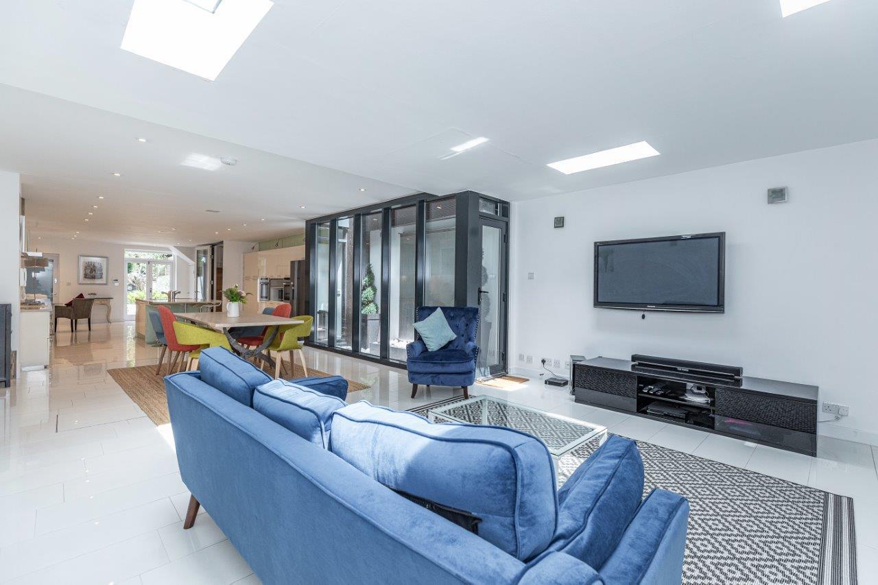 Property Image f9770b88-a9df-4d5b-84a9-21b653326323