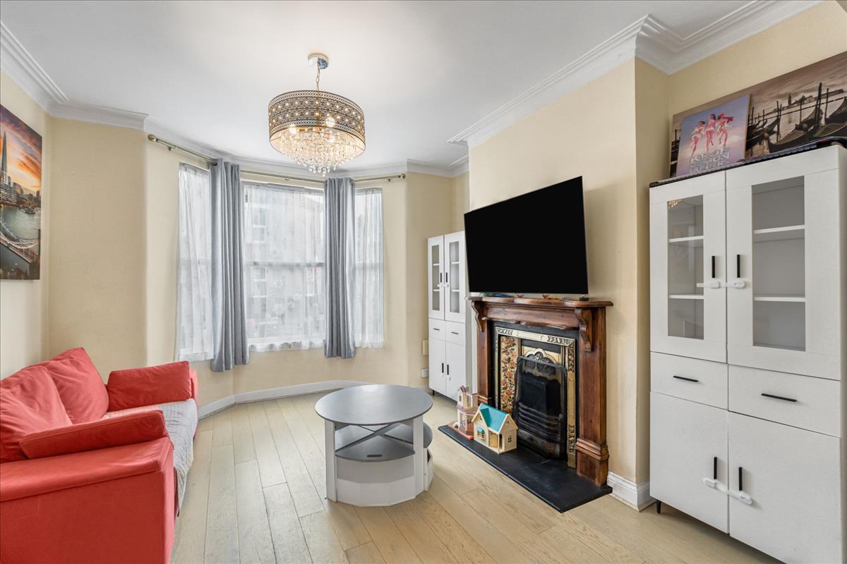 Property Image f97e7f2e-deb1-4424-8b1a-770221445e34