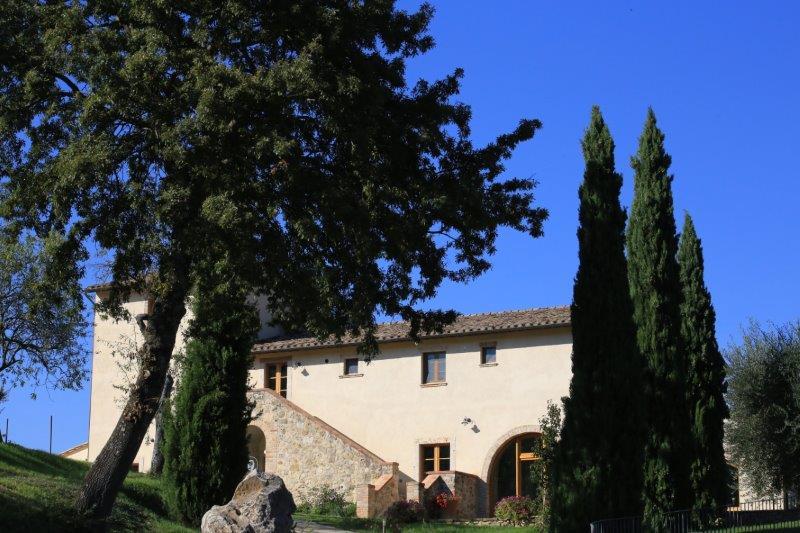 Property Image f97edcf4-c62f-4b85-bb2c-915788922300