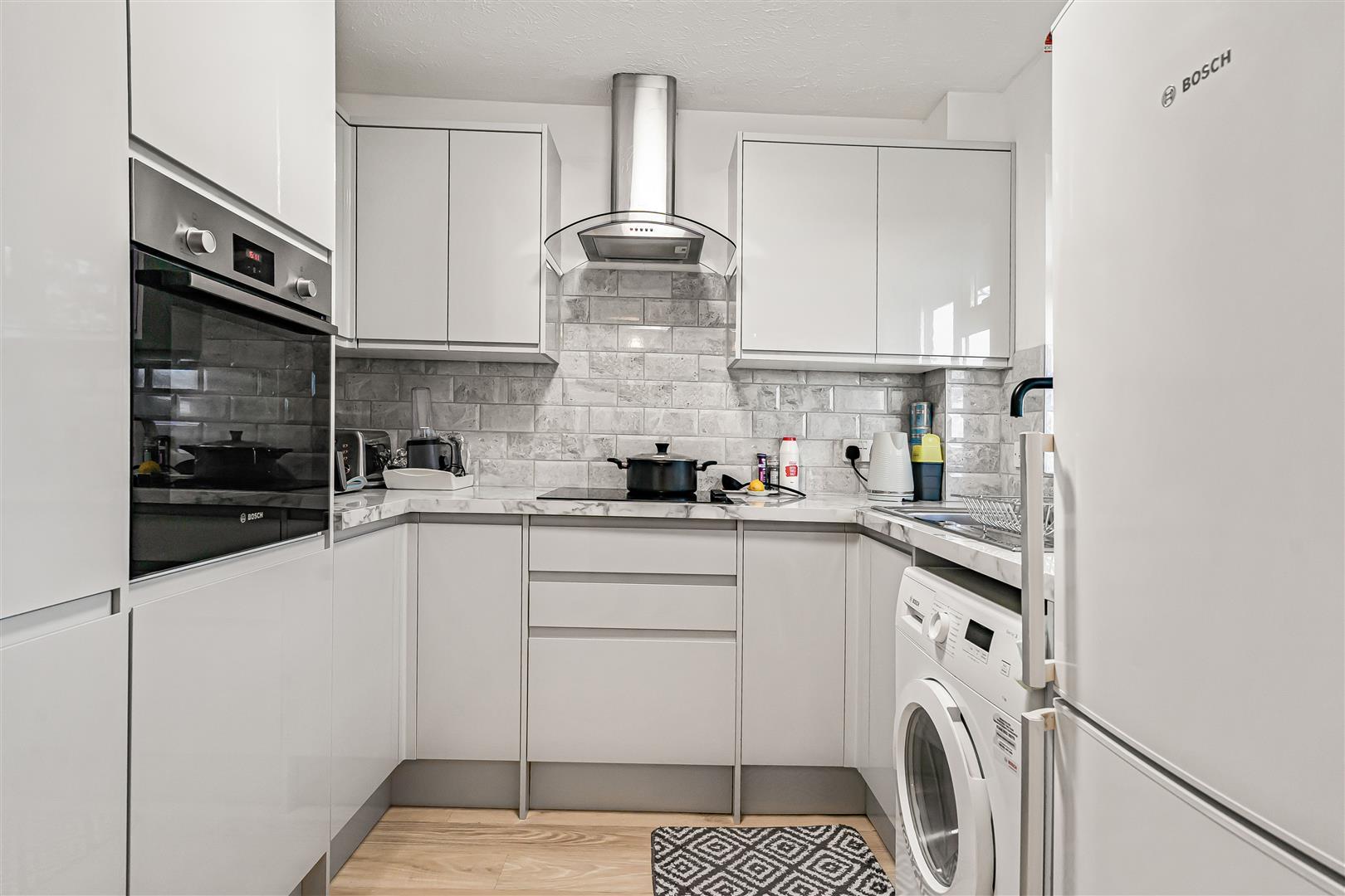 Property Image f988764e-c0a2-40eb-92f2-d8e5113b8407