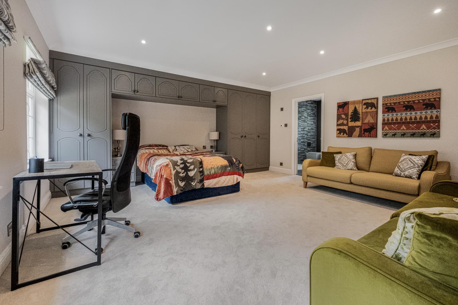 Property Image f98f3e34-8dc2-44b0-bbbc-fb9c8314240b