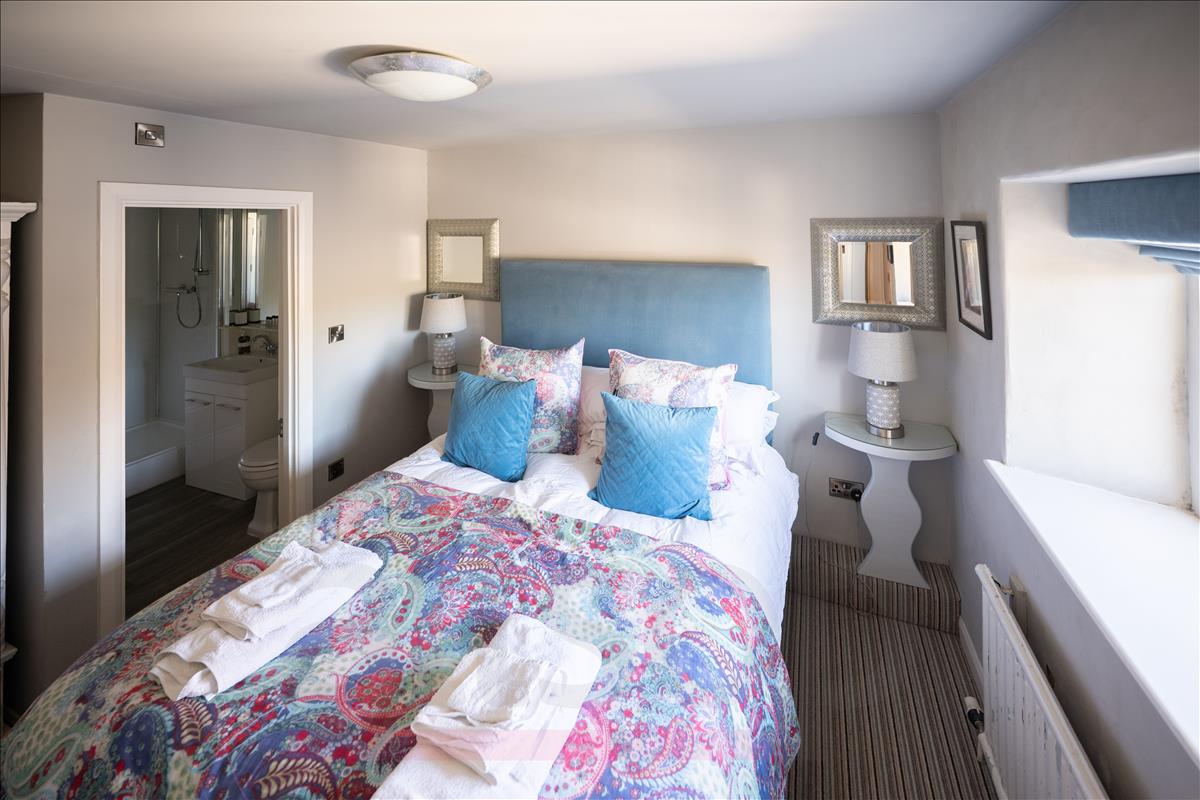 Property Image f993b6be-bd5d-4a43-8c6c-2b5a3e2473c0