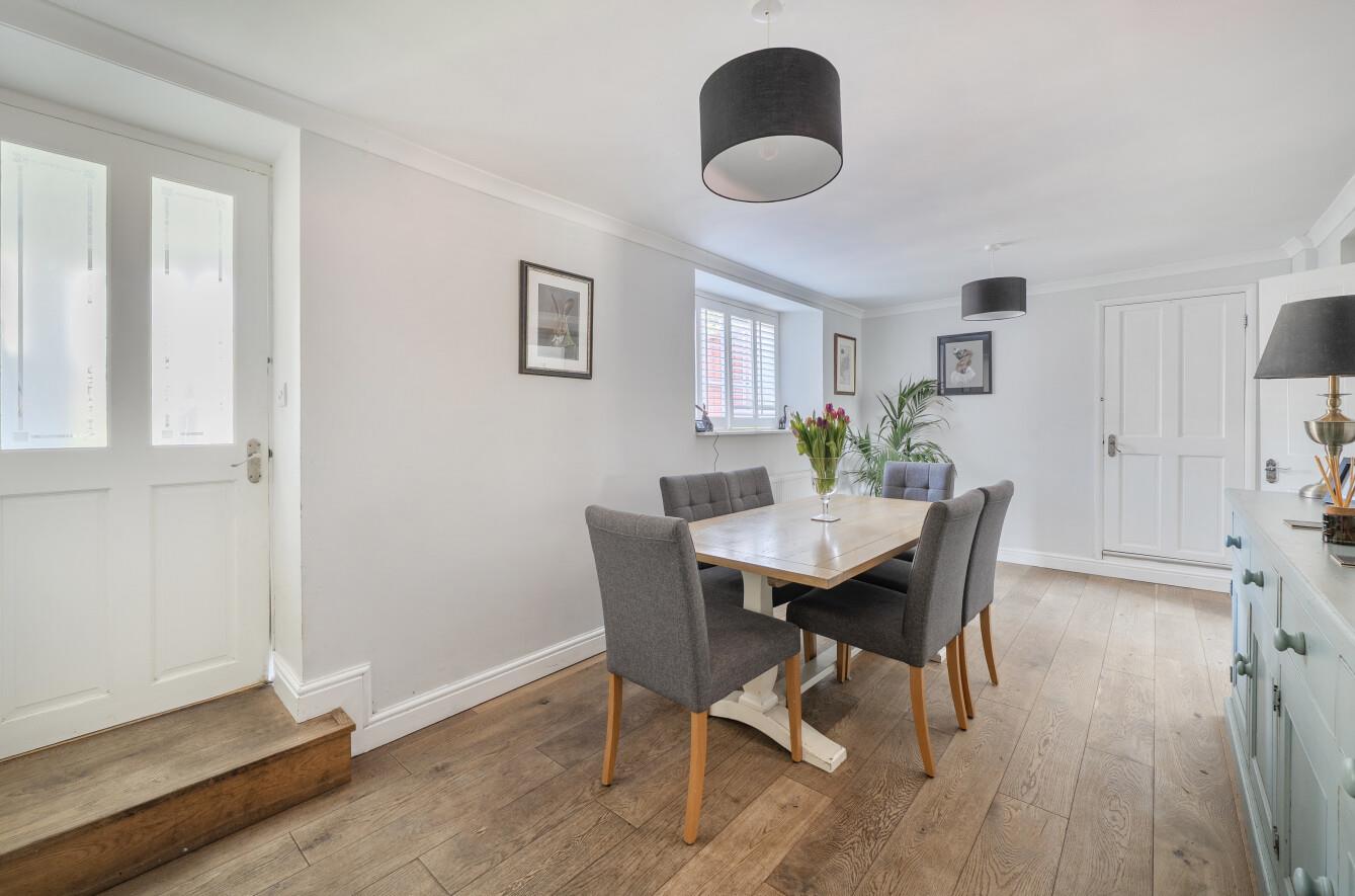 Property Image f99e7ab5-3953-4543-a724-b1ec6d2dbdc9
