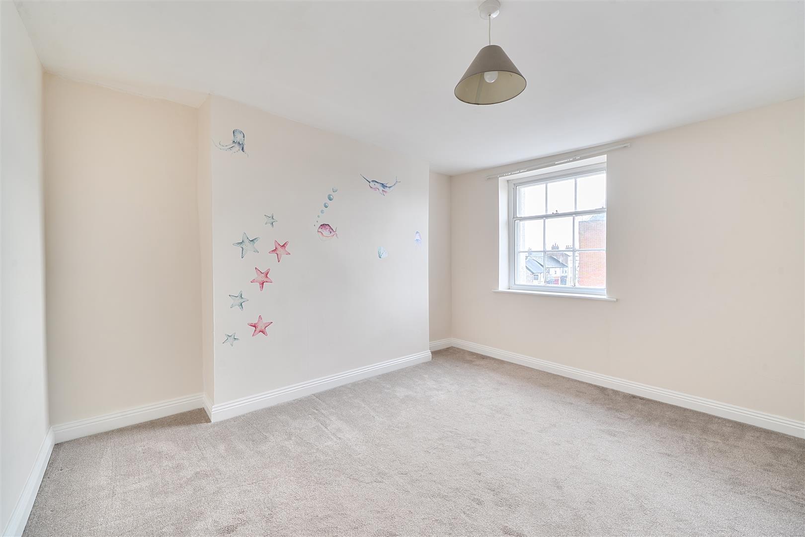 Property Image f99f5ba9-2993-4126-93b1-e2190f195f15