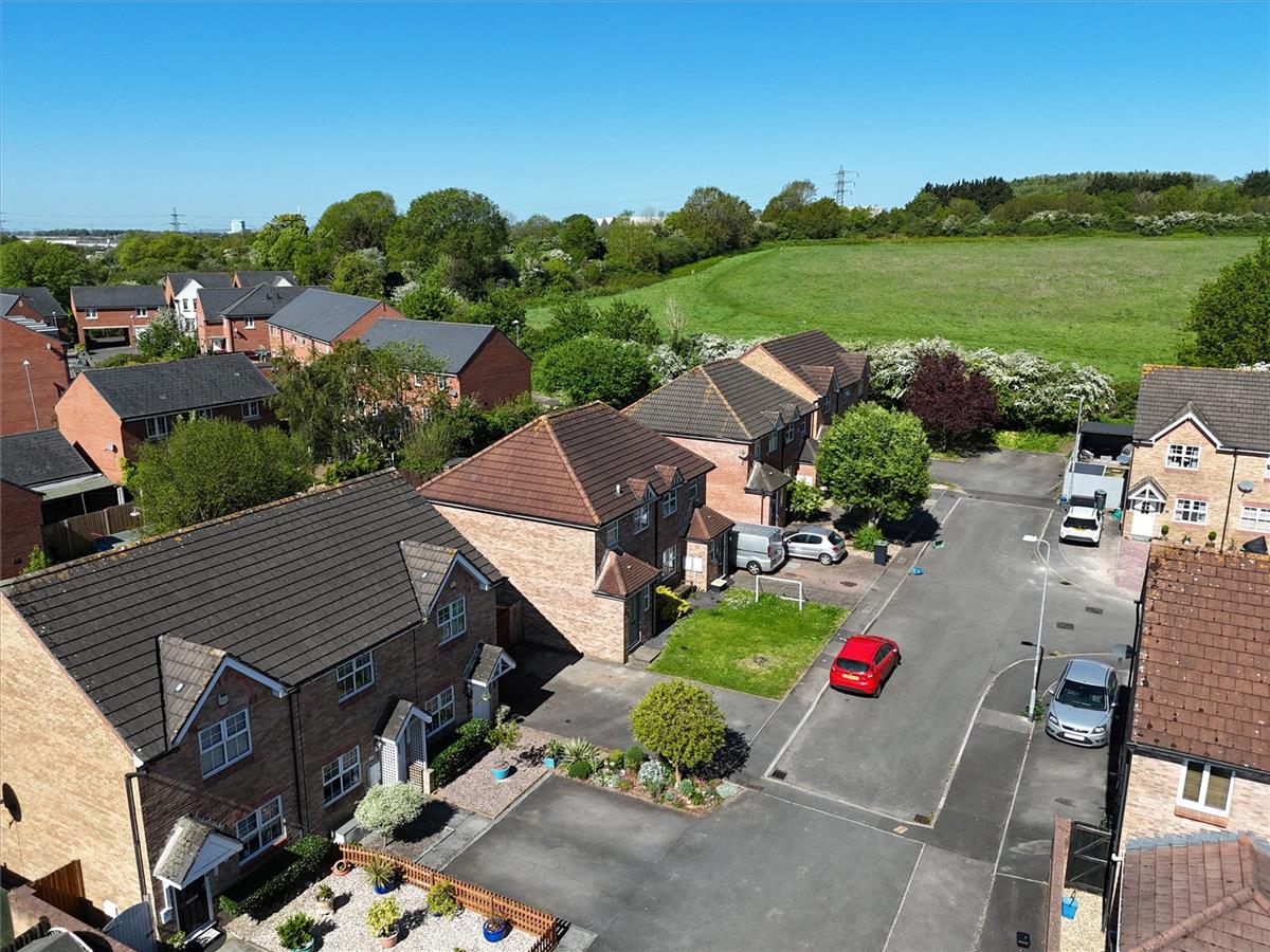 Property Image f9aca2a7-a71f-4212-bca2-fbe8c58e53a9