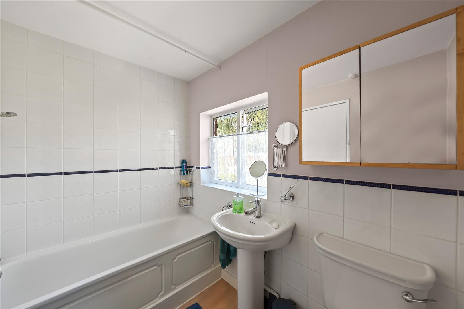 Property Image f9b225c4-58cd-4873-8b1e-0d3013c7b8b4
