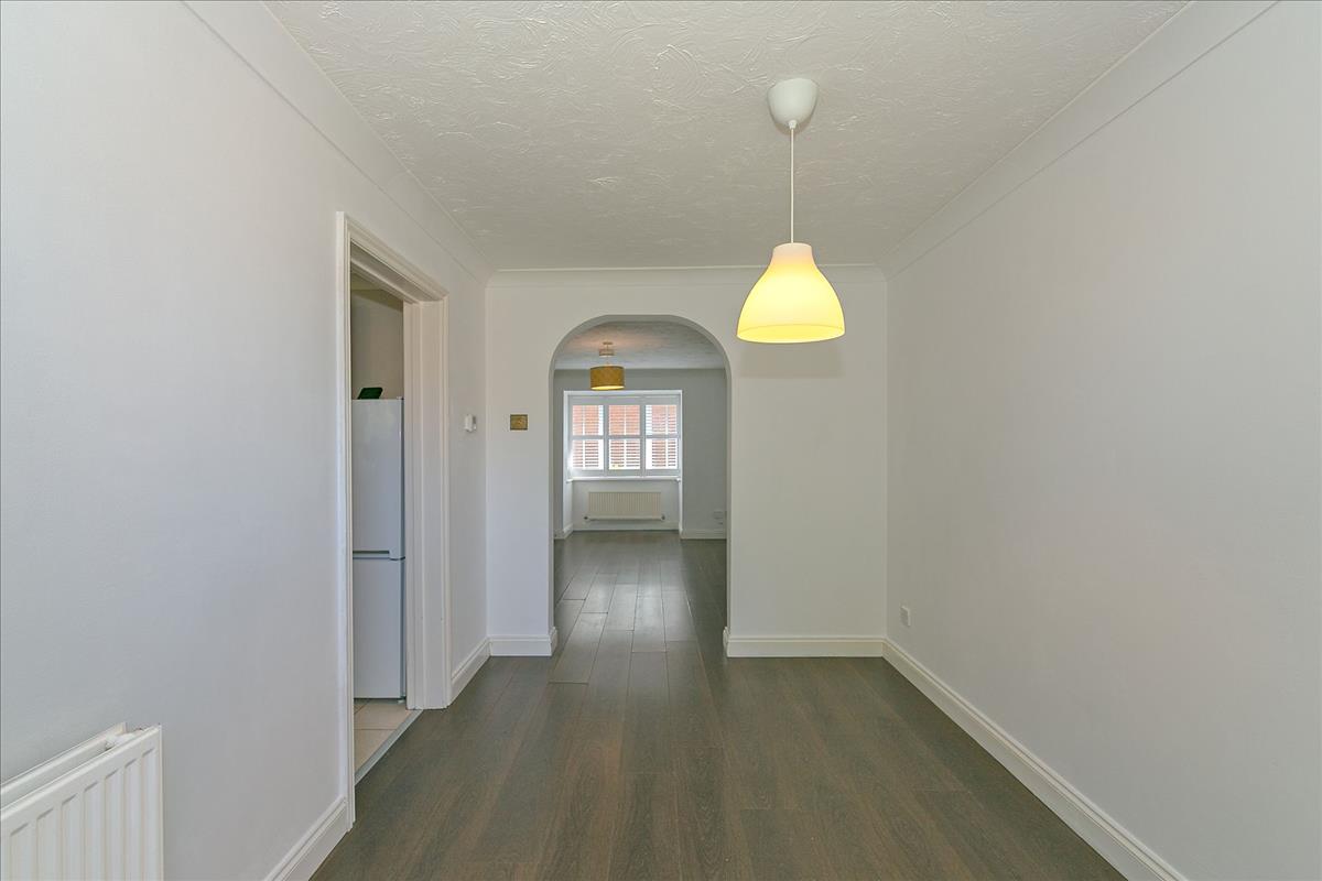 Property Image f9b96539-bbc2-43e7-b3b5-379e063fbf2a