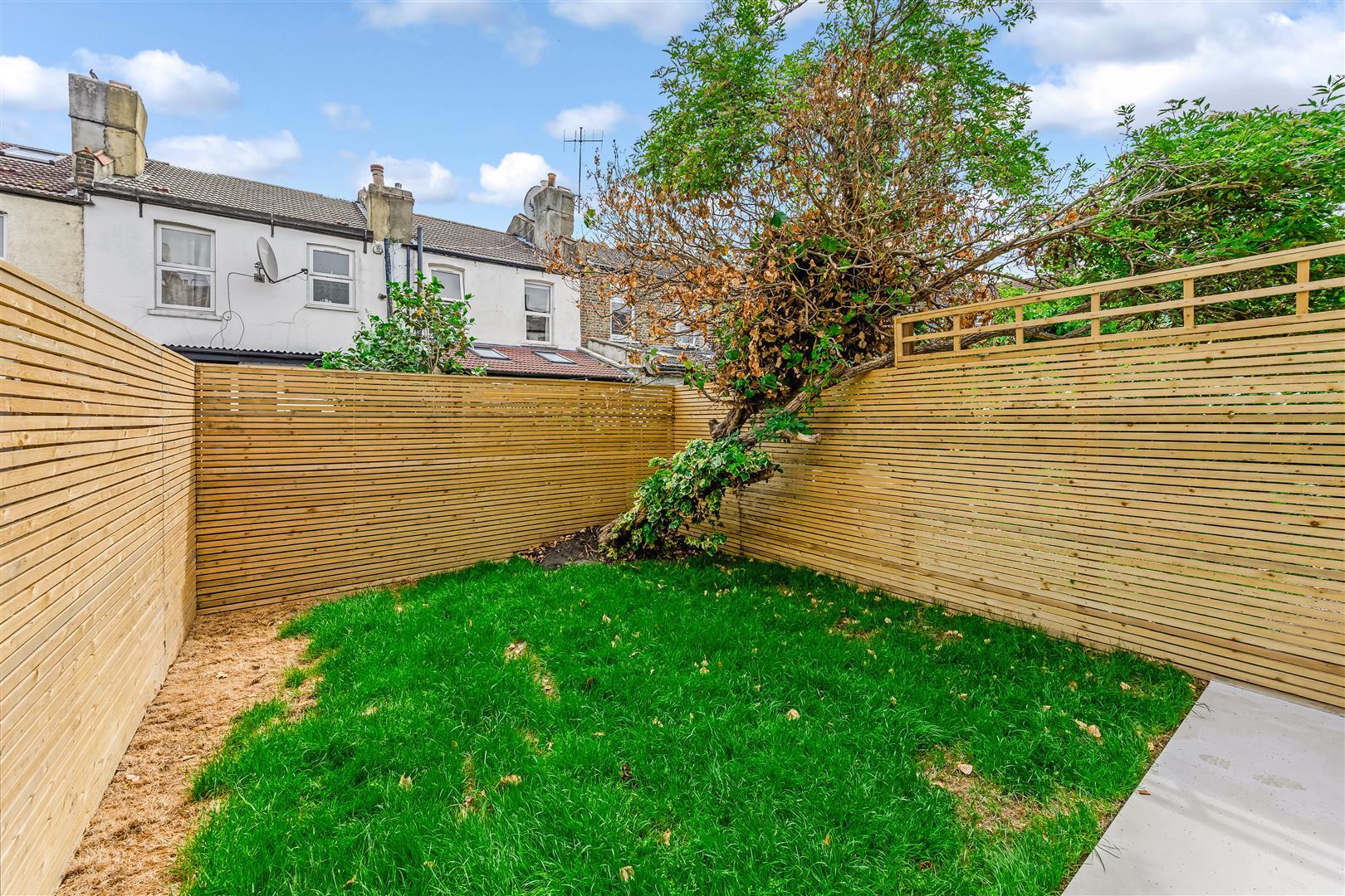 Property Image f9e32a86-c9e7-47a0-a882-fcdaa4bfab52
