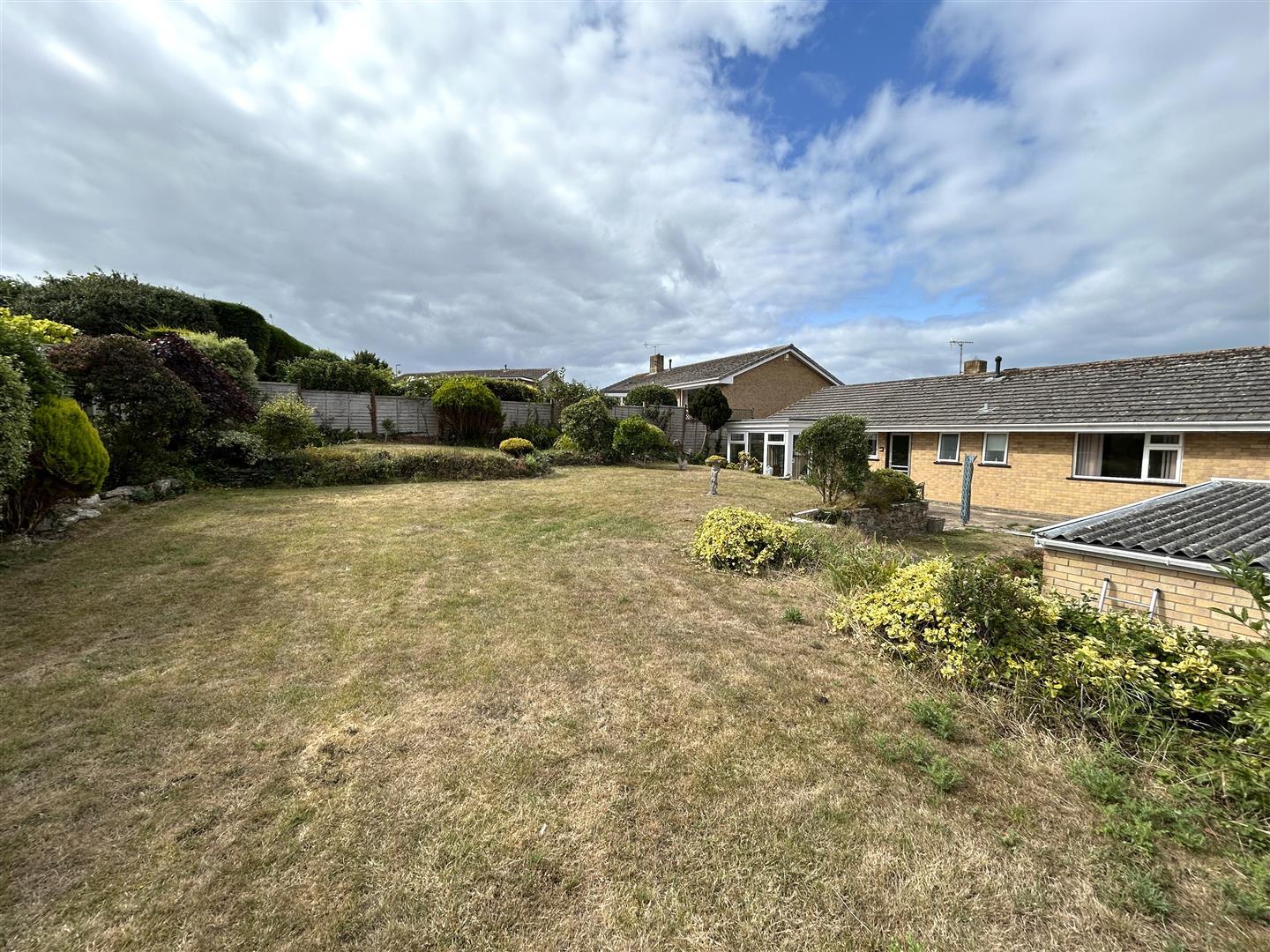 Property Image f9f18d80-f11b-43e2-a739-81568b61df49