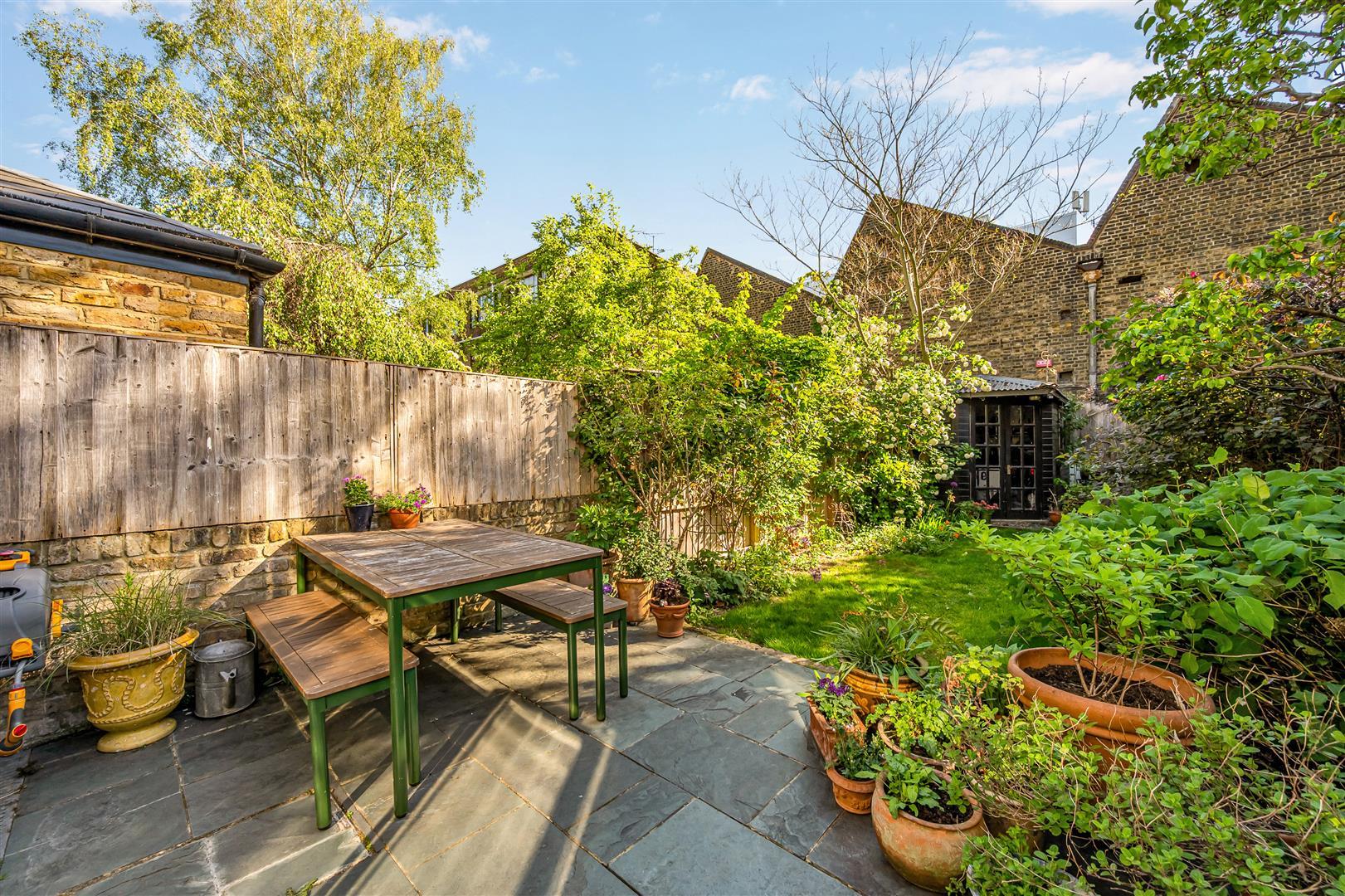 Property Image f9fa739f-068c-4e76-befb-1827b9c01e1f