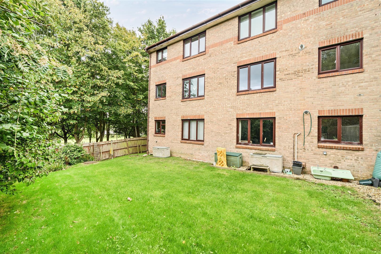 Property Image f9fcb061-b7c7-4858-8574-596c316533df