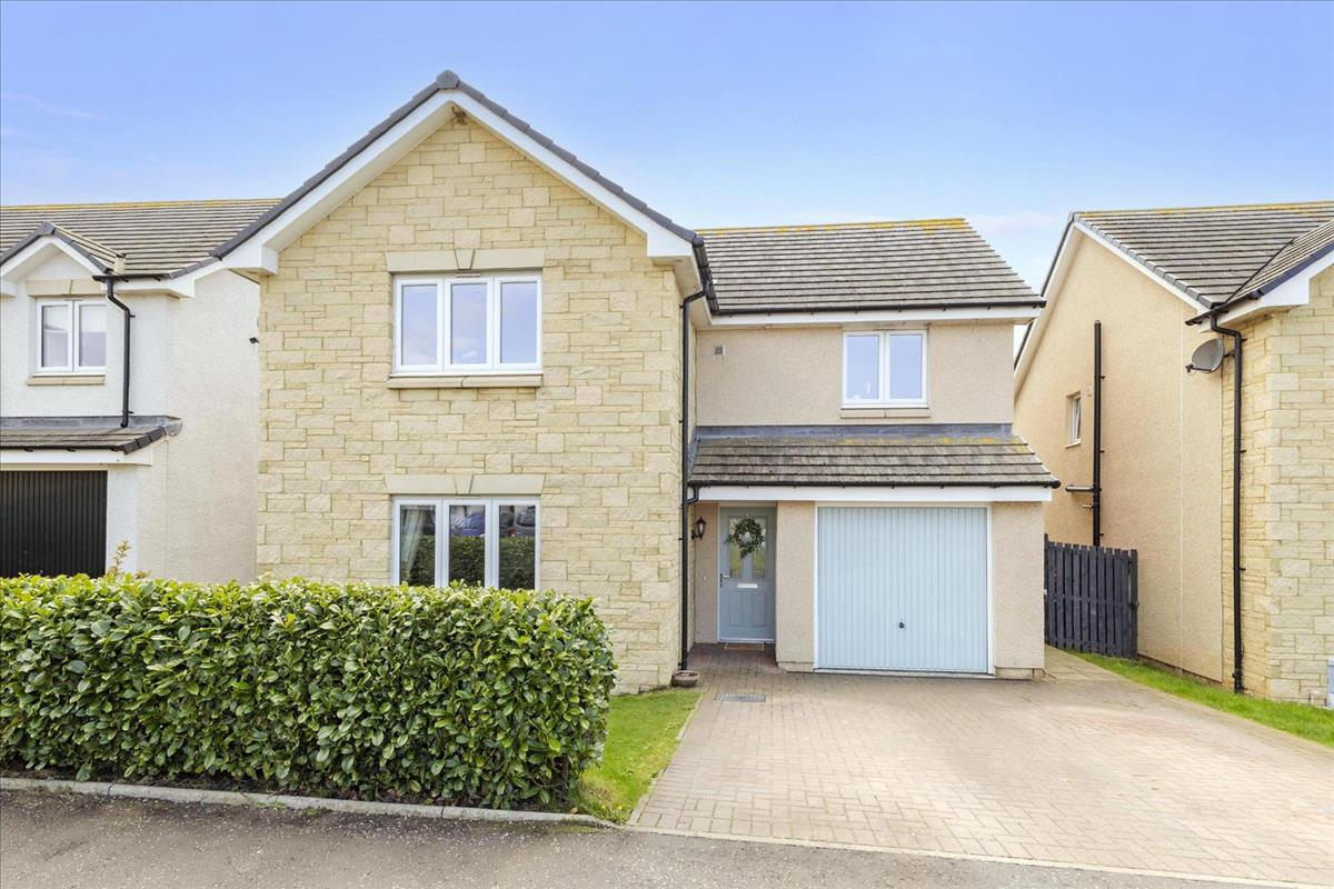 Property Image fa569fe4-6d1a-4fc1-afec-1117572854e2