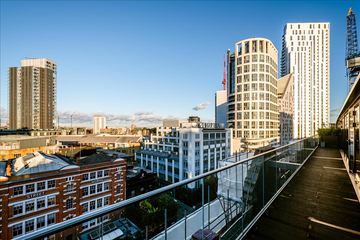 This stunning seventh-floor penthouse sits atop a beautiful Edwardian building, offering nearly 1,700 square feet of luxurious living space with three bedrooms, three bathrooms, and breathtaking panoramic city views. Combining historical charm with modern elegance, this home is a rare find in the heart of London.