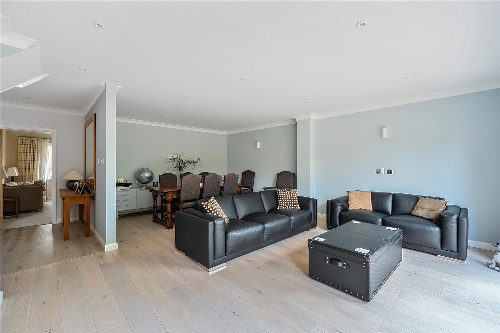 Property Image fa81404e-1a2b-47fe-81d9-f2f4a1be1e88