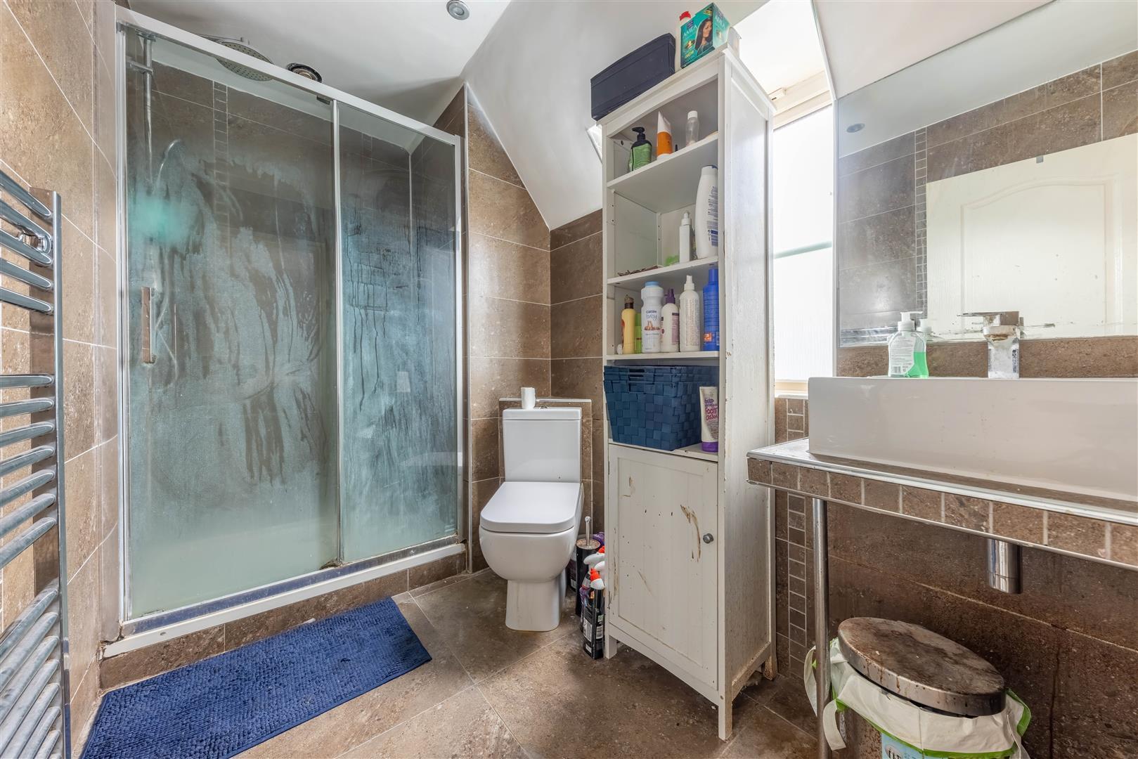 Property Image fadbbf9e-9e5a-42b6-a82b-580c55b2a95e