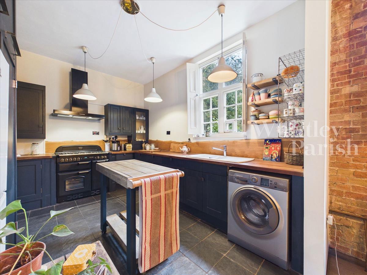 Property Image fae57c67-b325-4069-85cb-fa98c258c7a6